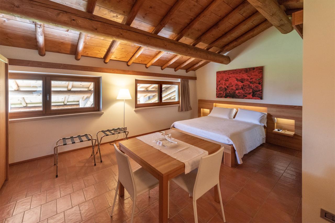 Agriturismo Ca' Giulietta Соммакампанья Екстер'єр фото